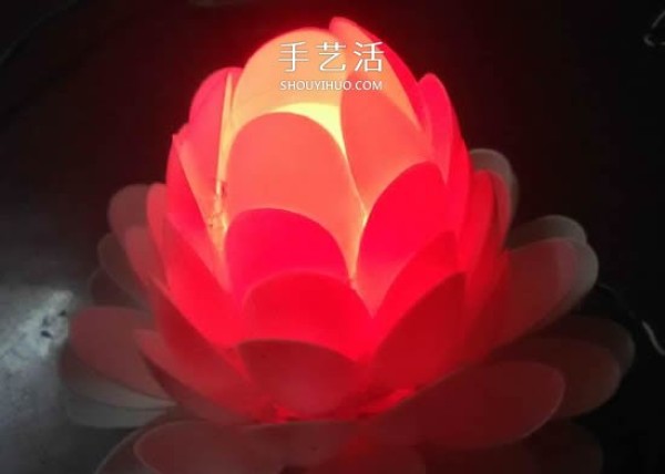 How to make your own Lotus lantern as a Mothers Day gift, which is environmentally friendly and beautiful! 