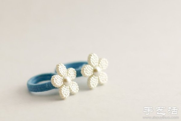 Button + elastic band DIY handmade cute little flower ring