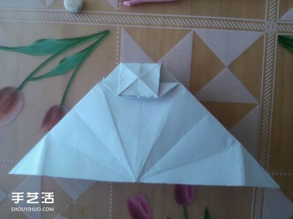 Origami diagram of a grand piano and how to fold a three-dimensional grand piano step by step