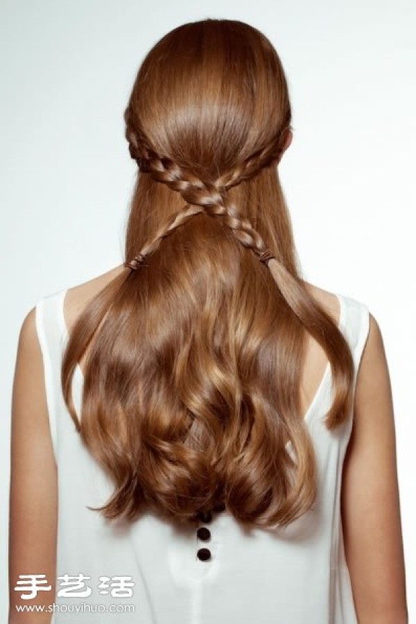 No more boring low-ponytails, two romantic low-tail hairstyles DIY