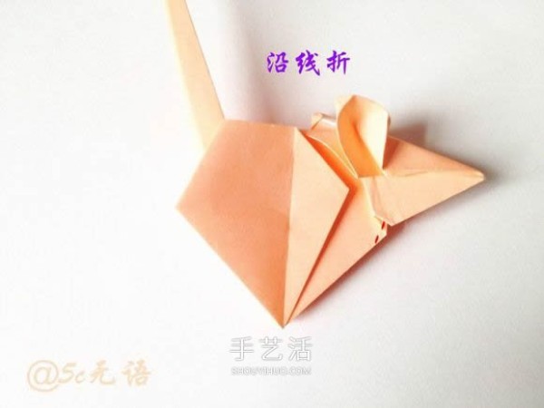 Illustrated Three-dimensional Mouse Origami Tutorial: Steps for Folding a Lifelike Mouse