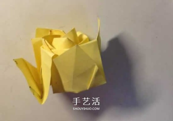 The original folding method of Weiwei Rose, detailed origami rose process steps