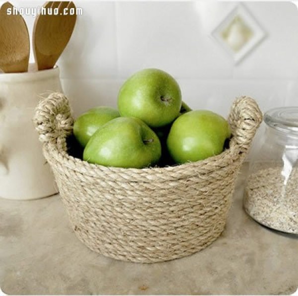 Hemp ropes transforms waste plastic baskets into handmade DIY storage baskets