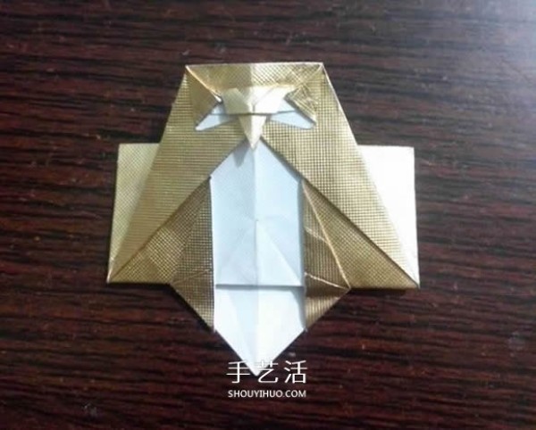 Using cigarette box paper waste and making origami three-dimensional owl illustration step-by-step