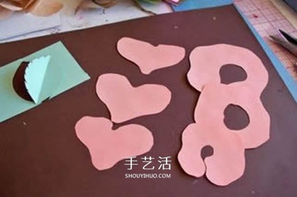 How to make cardboard roses and illustrate how to make simple colored paper roses