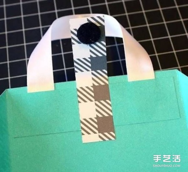 How to make a handbag gift bag and how to fold a handmade gift bag" border="0" width ="580" height="510" src="https://img.111diy.com/timthumb.php?src=/d/file/20220112/b4himv2iutv.jpg" /></p>
<p align="center"><img alt="How to make handbag gift bags Illustration of folding method of handmade gift bags"  alt=