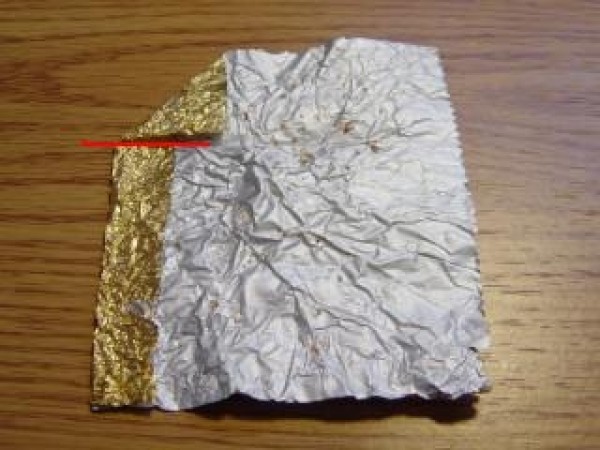 How to fold roses from chocolate aluminum foil