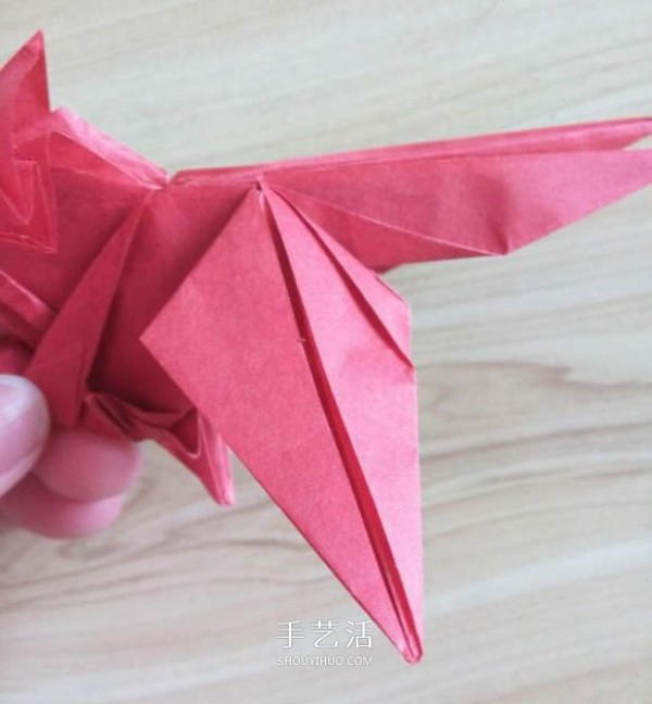 The process of folding the auspicious beast Kirin, the illustrated process of folding the Origami Tetsushi Kamiyas Kirin