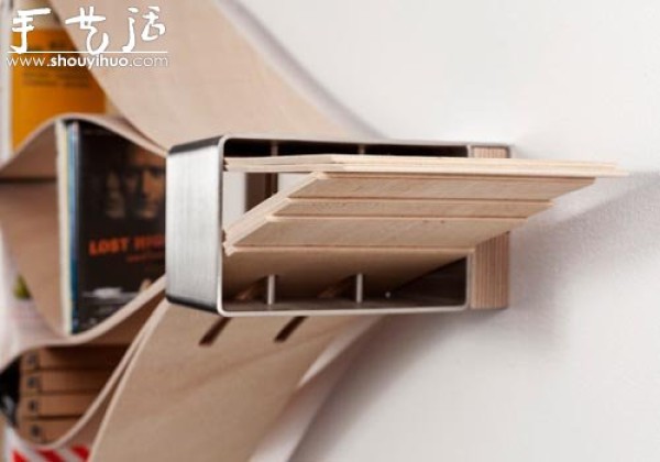 DIY Creative Wooden Bookshelf