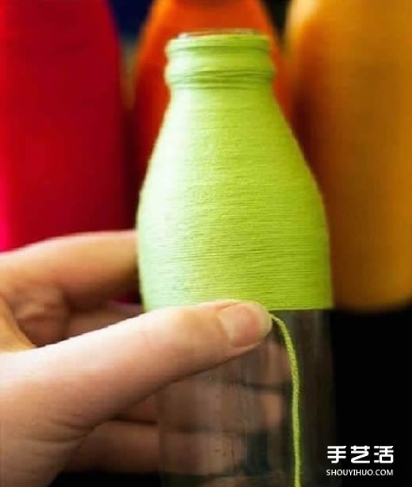 How to make a beautiful vase by winding wire from waste glass bottles by DIY