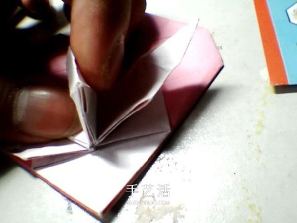 Illustrations on how to fold Valentines Day love origami with wings to make a perfect match