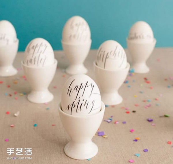 Use watercolor painting and tattoo stickers to DIY beautiful egg decorations