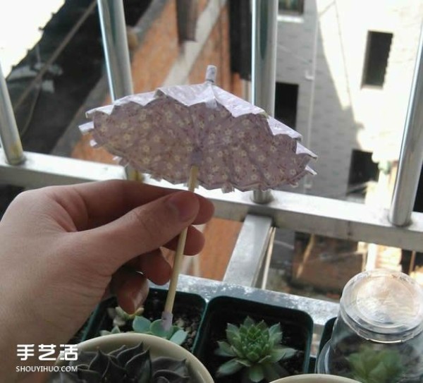 DIY oil-paper umbrella making tutorial, folding illustration of mini oil-paper umbrella