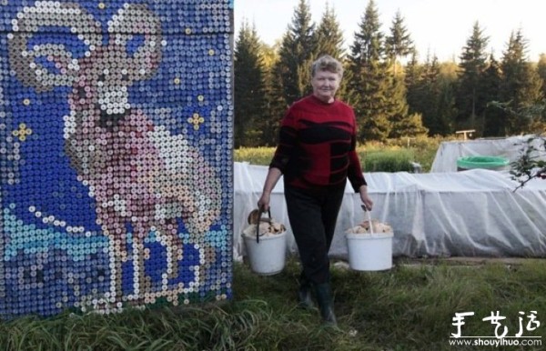 Russian aunts plastic bottle cap creativity