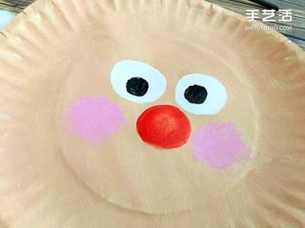 How to make a Paper Plate Santa Claus for children to make a handmade Santa Claus