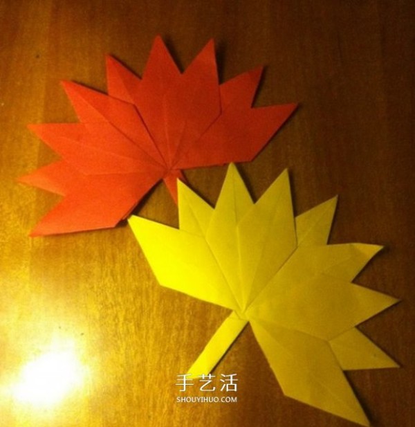 How to Origami Maple Leaf for Young Children, Simple Illustrated Tutorial on Folding Maple Leaf