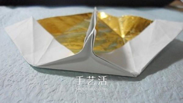 The basic origami method of HTQ butterfly, there are no steps for shaping it! 