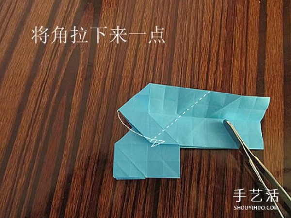 The origami method of the skull illustrates the process of folding the skull