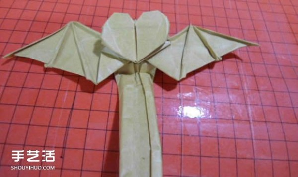 Devil Heart with Wings Origami Illustration and How to Fold the Devils Heart Tutorial