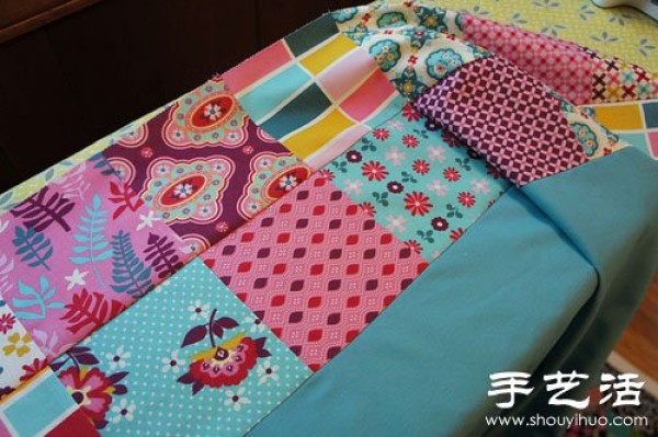 Beautiful patchwork tablecloth DIY tutorial