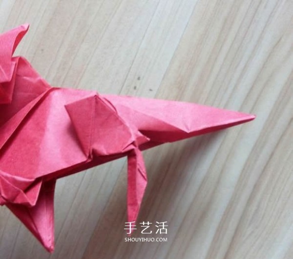 The process of folding the auspicious beast Kirin, the illustrated process of folding the Origami Tetsushi Kamiyas Kirin