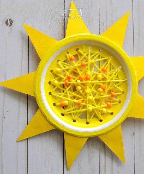 Kindergarten handmade sun tutorial, simple paper plate sun making picture