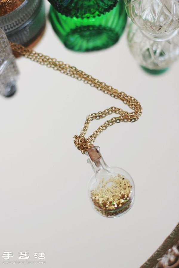 Glass bottle + metal chain DIY to make a wishing bottle necklace