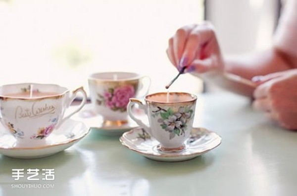 Beautiful and romantic teacup candle DIY, lighting a cup of warm candlelight