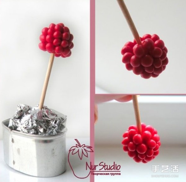 The method of making cute raspberries with ultra-light clay is very simple and easy to learn