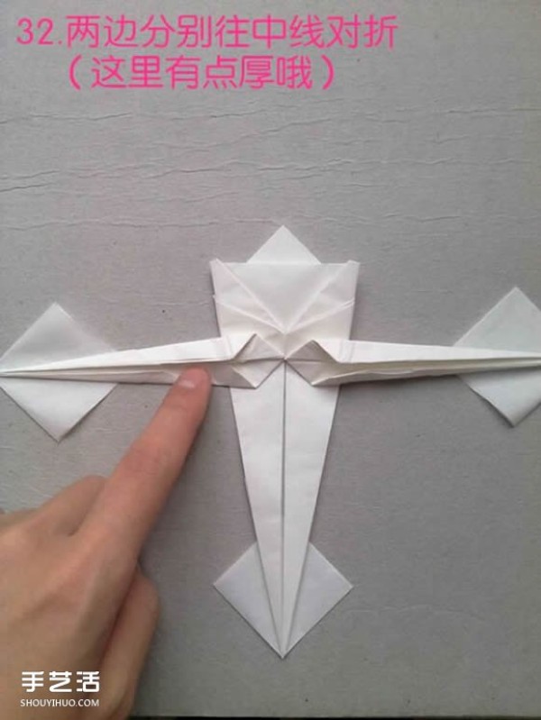 The method of folding the three-dimensional egret in detail." border="0" width="580" height="773" src="https://img. 111diy.com/d/file/20220112/4mufau2q3yq.jpg" /></p>
<p align="center"><img alt="Detailed illustrations of how to make origami egrets. Steps of folding three-dimensional egrets."  alt=