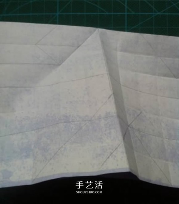 Naoyuki Tanitas origami tutorial, illustrations of how to fold a cute tissue box