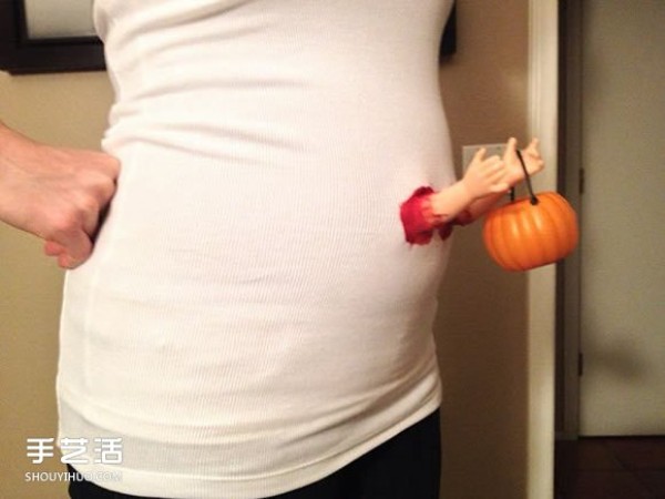 Halloween fashion for pregnant moms, are you ready? 