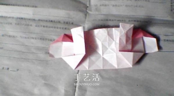 Illustrations on how to fold Valentines Day love origami with wings to make a perfect match