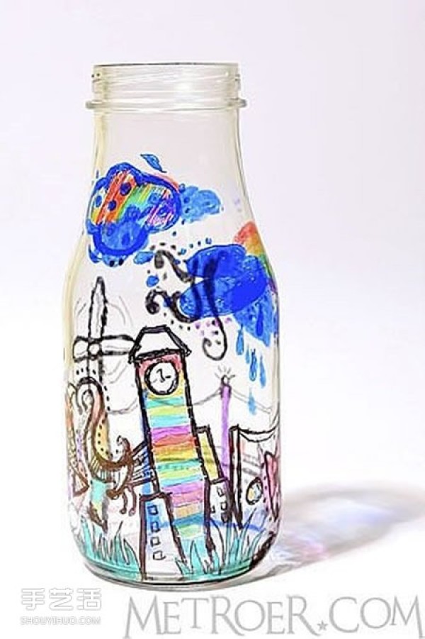 A collection of hand-drawn pictures of beverage bottles for appreciation of handmade beverage bottle paintings