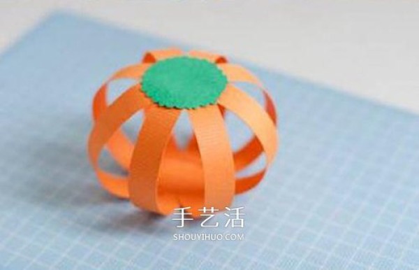 Cardboard pumpkin hand-making tutorial can also be transformed into a lantern! 