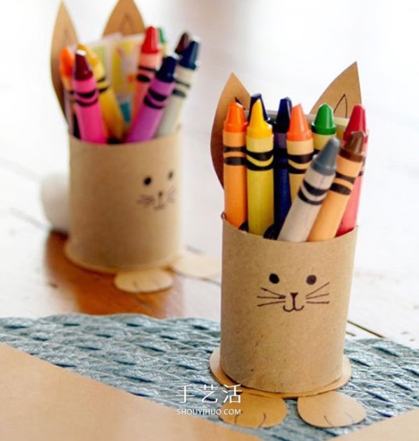 The method of using waste to make a pen holder is a simple and cute little rabbit pen holder DIY