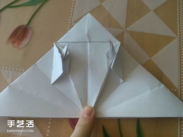 Origami diagram of a grand piano and how to fold a three-dimensional grand piano step by step