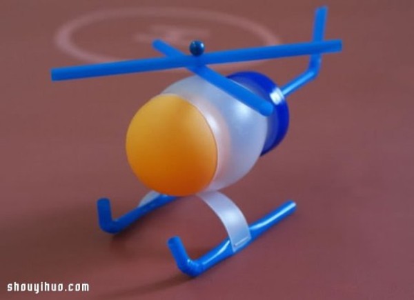 Plastic bottle + ping pong ball + straw homemade helicopter toy model