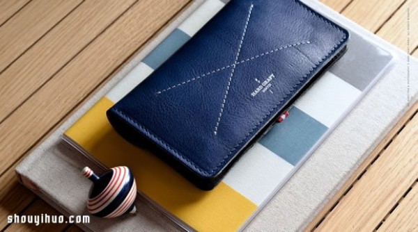 hard graft brings a new leather pouch exclusive for iPhone 6