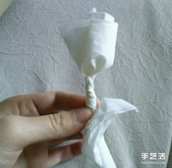 How to fold roses from napkins, illustrations of folding roses from napkins