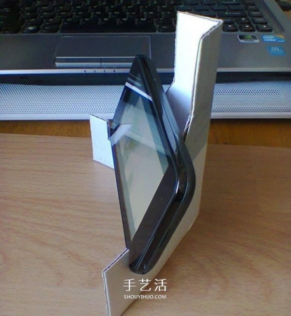 How to make a mobile phone holder out of a waste paper box, a simple way to make a mobile phone holder