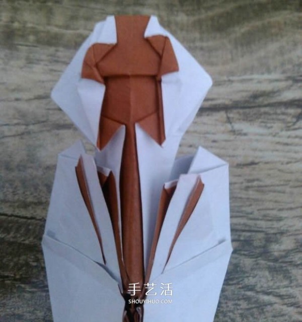 The origami method of complex small animal origami 3D squirrel with CP diagram