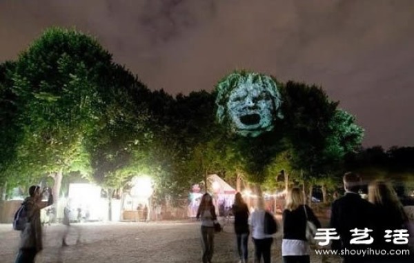 A bit scary 3D projection of trees