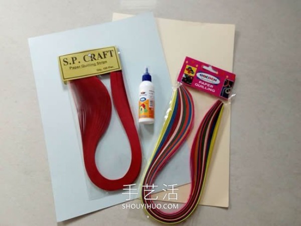 Illustrated tutorial on how to make your own quilled paper Valentines Day cards