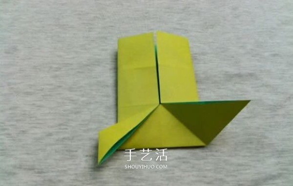 Three-dimensional frog origami step-by-step diagram, complicated methods and pictures of folding a frog