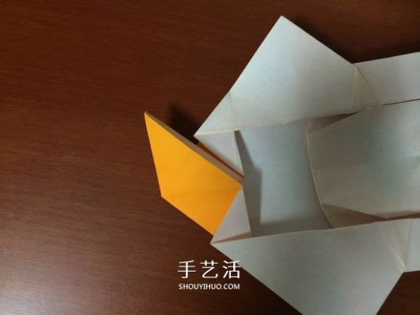 How to fold a complex three-dimensional sports car with detailed steps of origami sports car