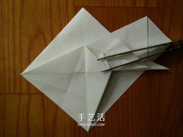 How to Origami a Complex Rabbit, Illustrations of an Origami Rabbit for the Mid-Autumn Festival