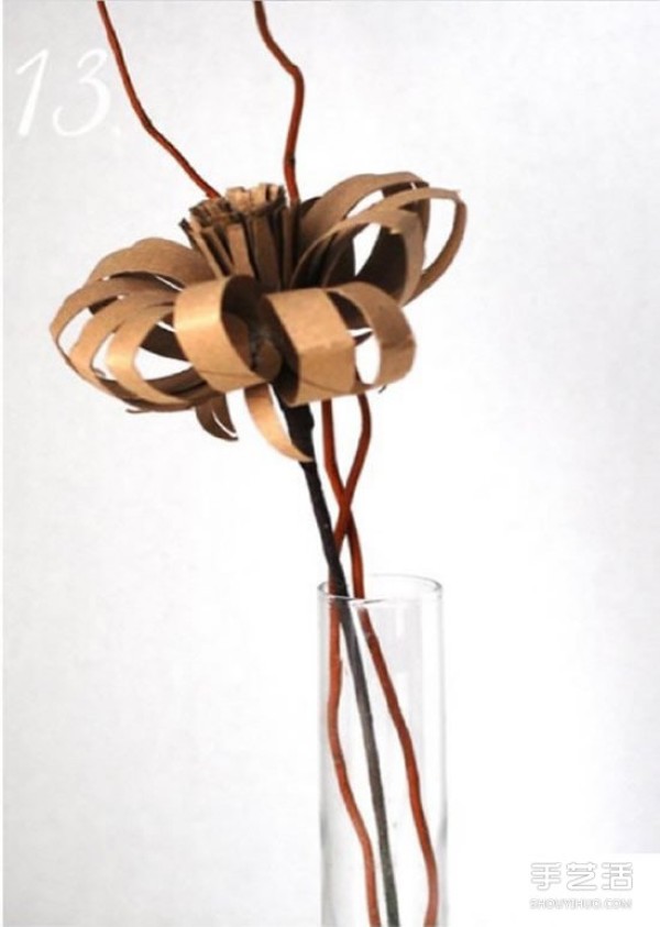 Tutorial on how to turn waste paper tubes into treasures and make three-dimensional flowers by hand