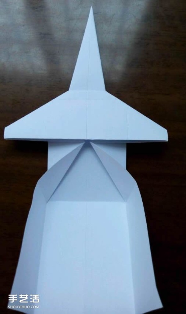 How to use paper to fold a fighter jet and illustrate how to fold an A4 paper fighter jet