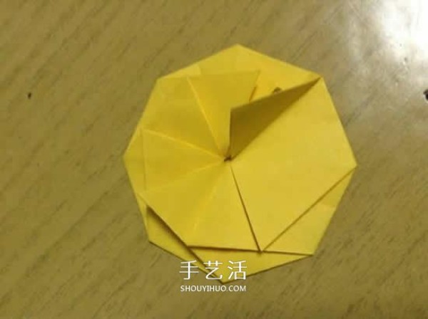 Sunflower origami step by step illustration and detailed method of origami sunflower